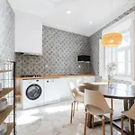 Alfama Tale Four-bedroom W/ River View - By Lu Holidays Lisboa
