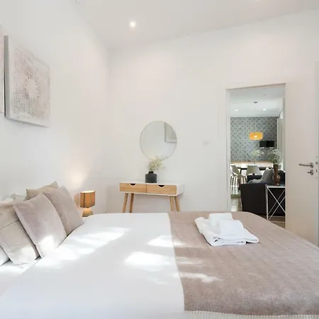 Apartamento Alfama Tale Four-bedroom W/ River View - By Lu Holidays