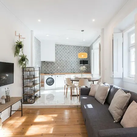 Alfama Tale Four-bedroom W/ River View - By Lu Holidays