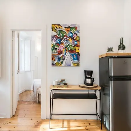 Alfama Tale Four-bedroom W/ River View - By Lu Holidays Apartment *