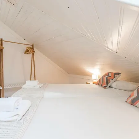 Alfama Tale - 4br Spacy Duplex Riverview By Luehldy Lisbon